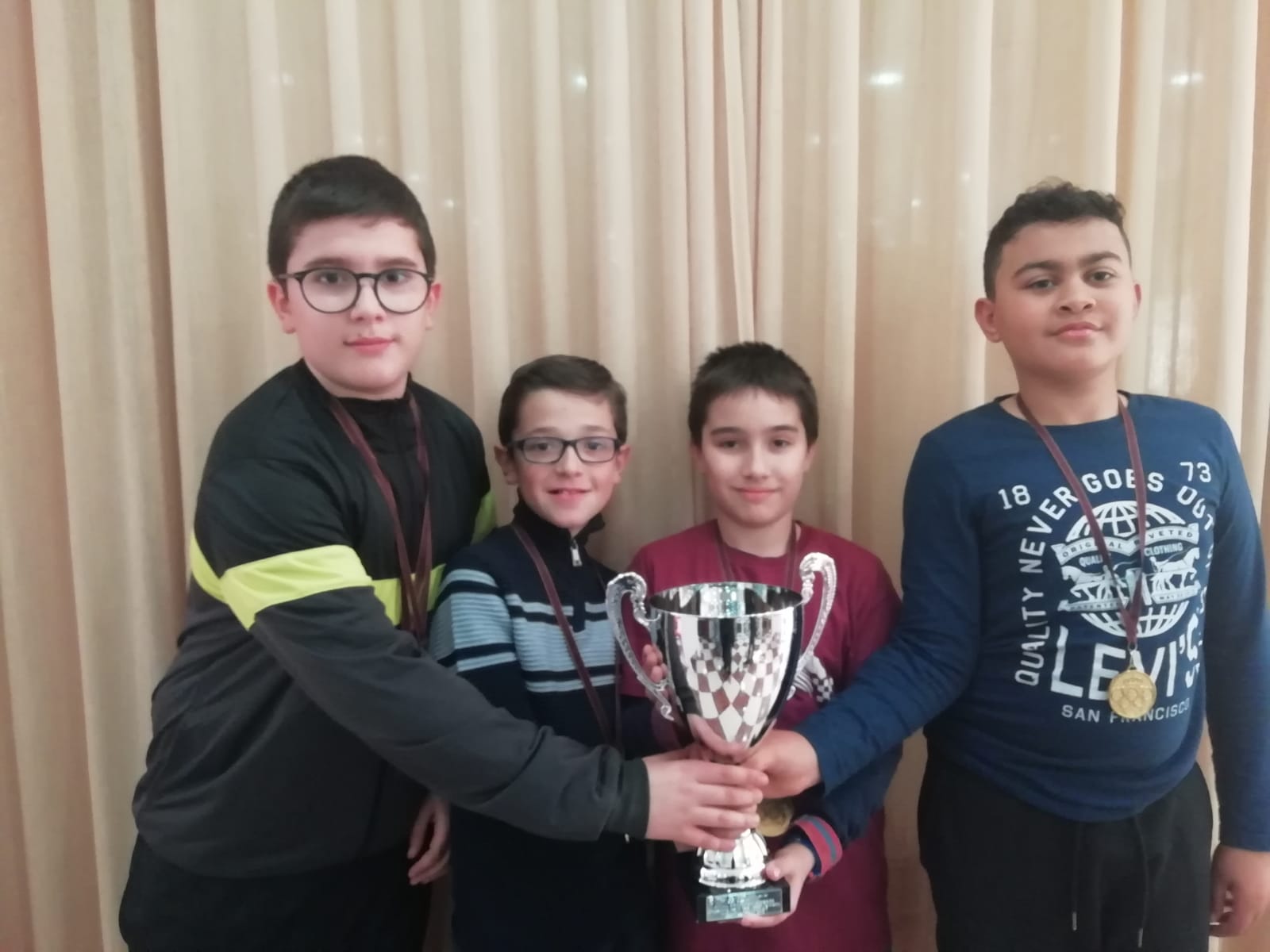 Triunfo para el CEIP Miguel Hernández en la final escolar de ajedrez