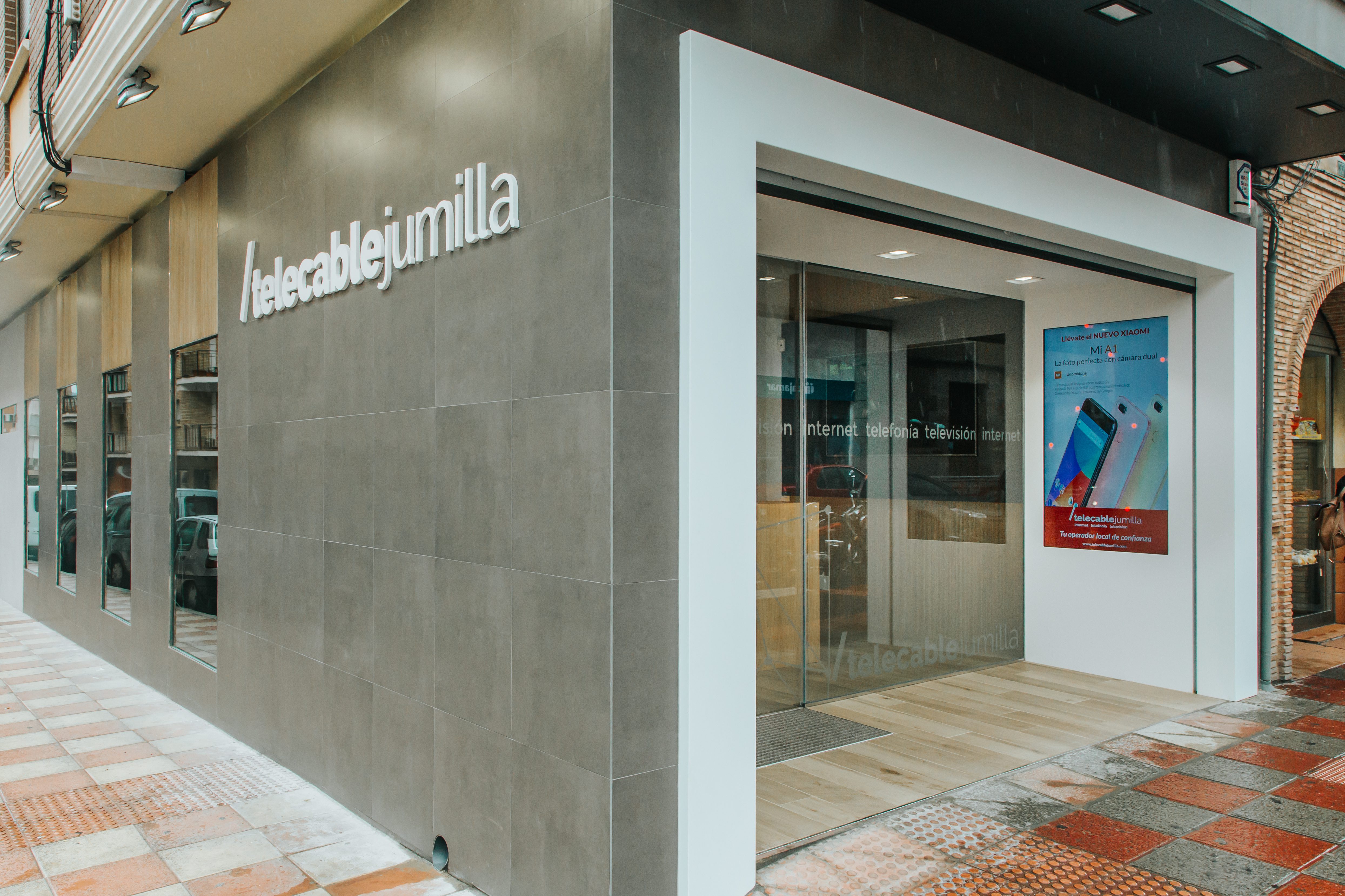 TeleCable atiende ya al público en su nueva oficina de Cánovas del Castillo, 92 esquina con Juan XXII