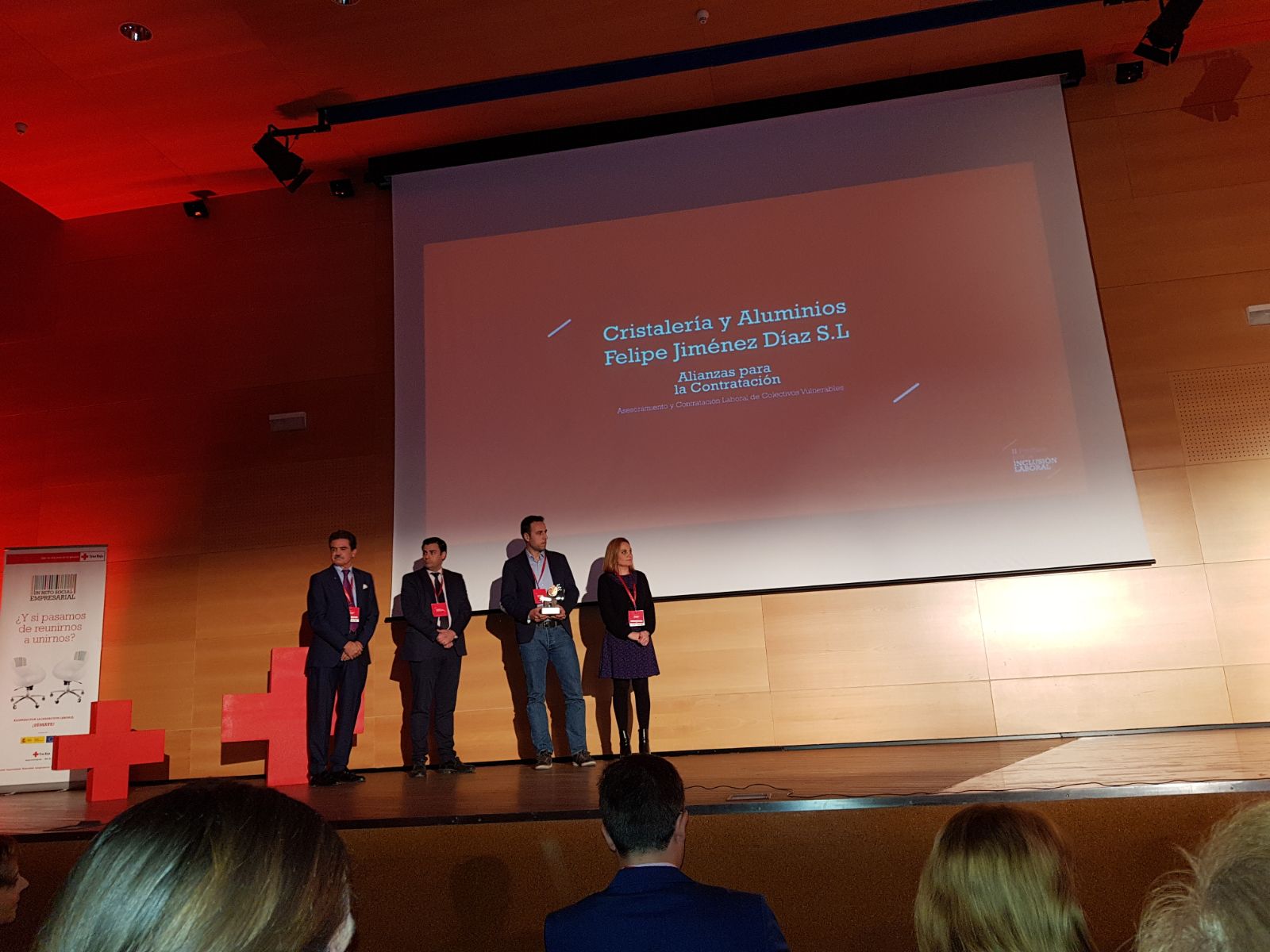 La empresa Cristalería Felipe Jiménez resulta premiada por Cruz Roja Española en Murcia