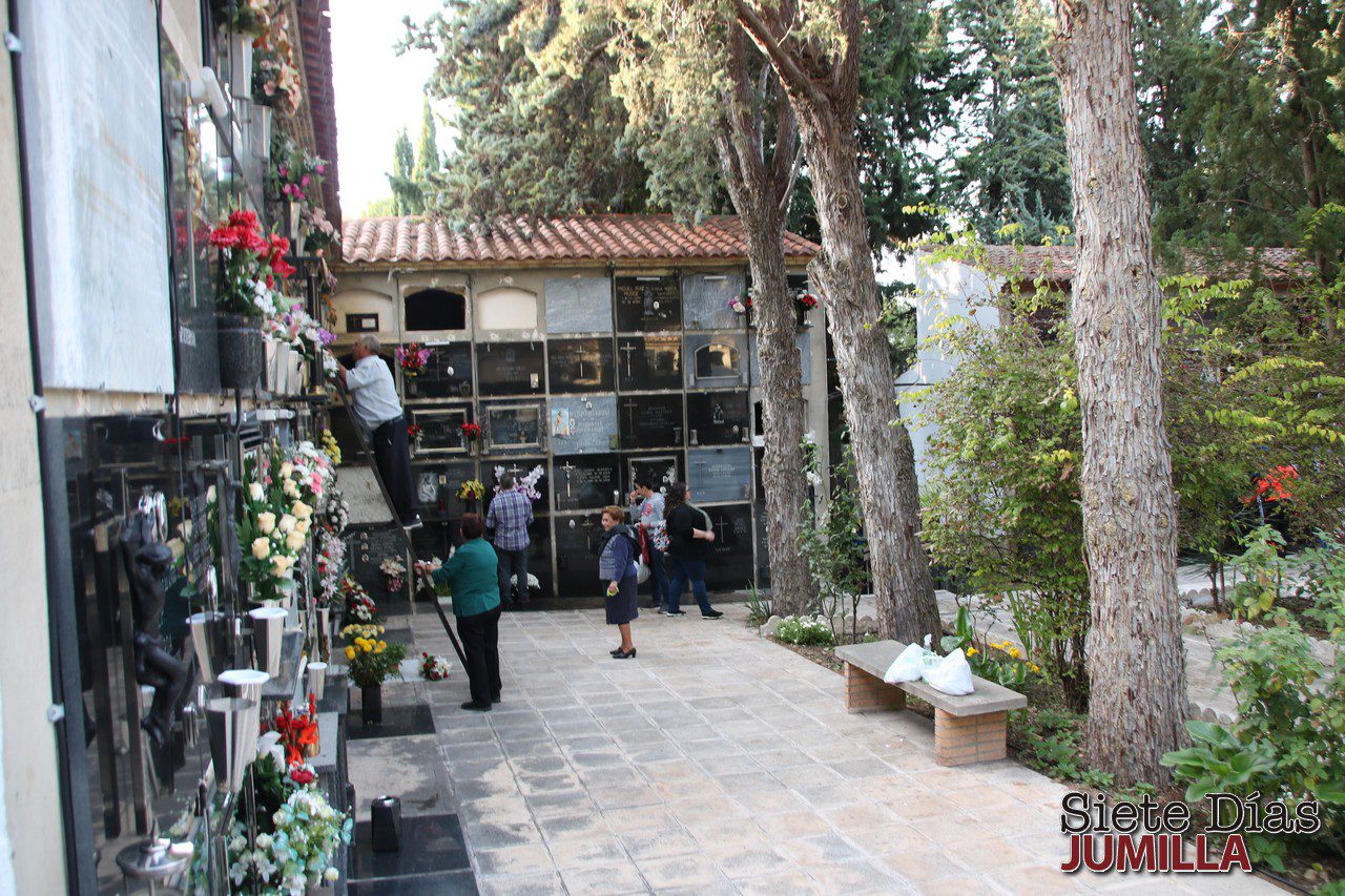 El Ayuntamiento invierte 20.000 euros en mejoras en el Cementerio Municipal