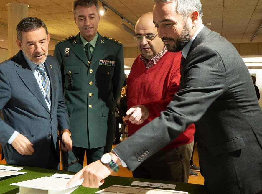 La Guardia Civil recupera ocho documentos históricos para Jumilla