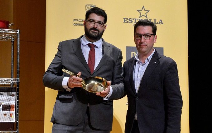 Bodegas Juan Gil hizo entrega del premio al Mejor Sumiller