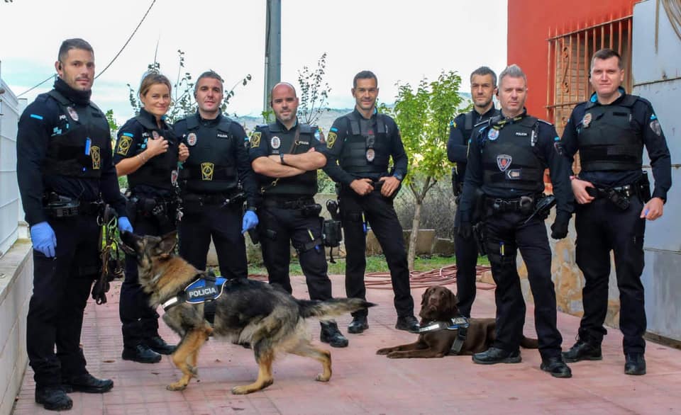 Varios policías de la Unidad Canina recibirán una Mención Especial