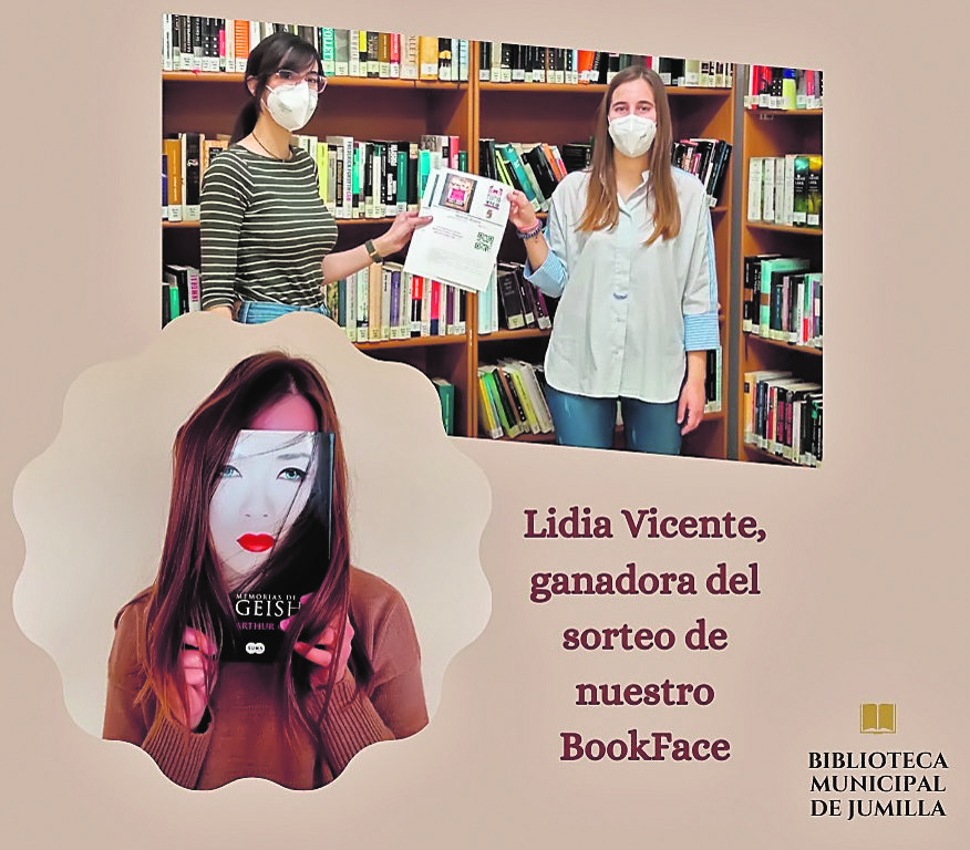 Lidia Vicente gana el concurso BookFace convocado por la Biblioteca Municipal