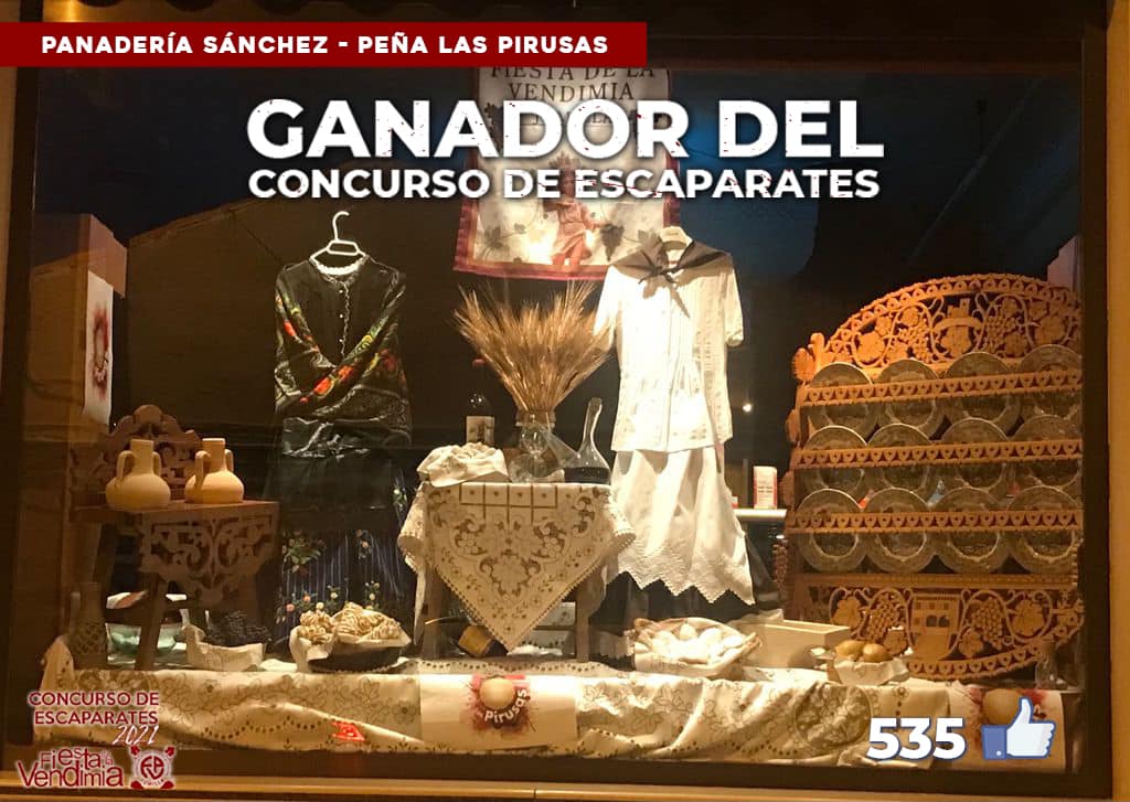 Las Pirusas junto a Panadería Sánchez ganan el concurso de escaparates con 535 ‘Me gusta’
