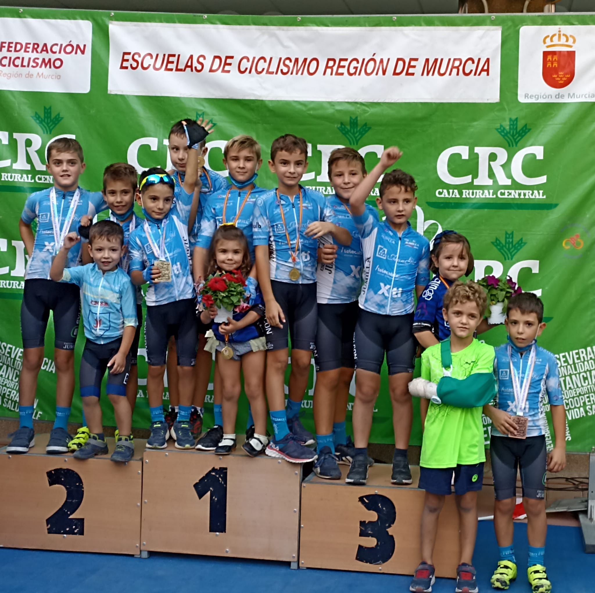 Los jumillanos, primeros y segundos puestos en la recta final del campeonato de escuelas de ciclismo