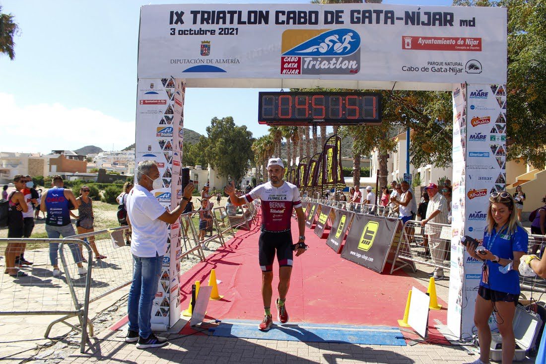 Cinco componentes del Club Triatlón Jumilla compitieron el pasado fin se semana en Cabo de Gata, Almoradí y en Sangonera La Verde