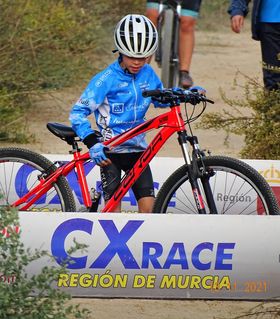 El ciclista Ángel Pérez se erige como representante de la Escuela de Jumilla en la V CX Bahía de Mazarrón