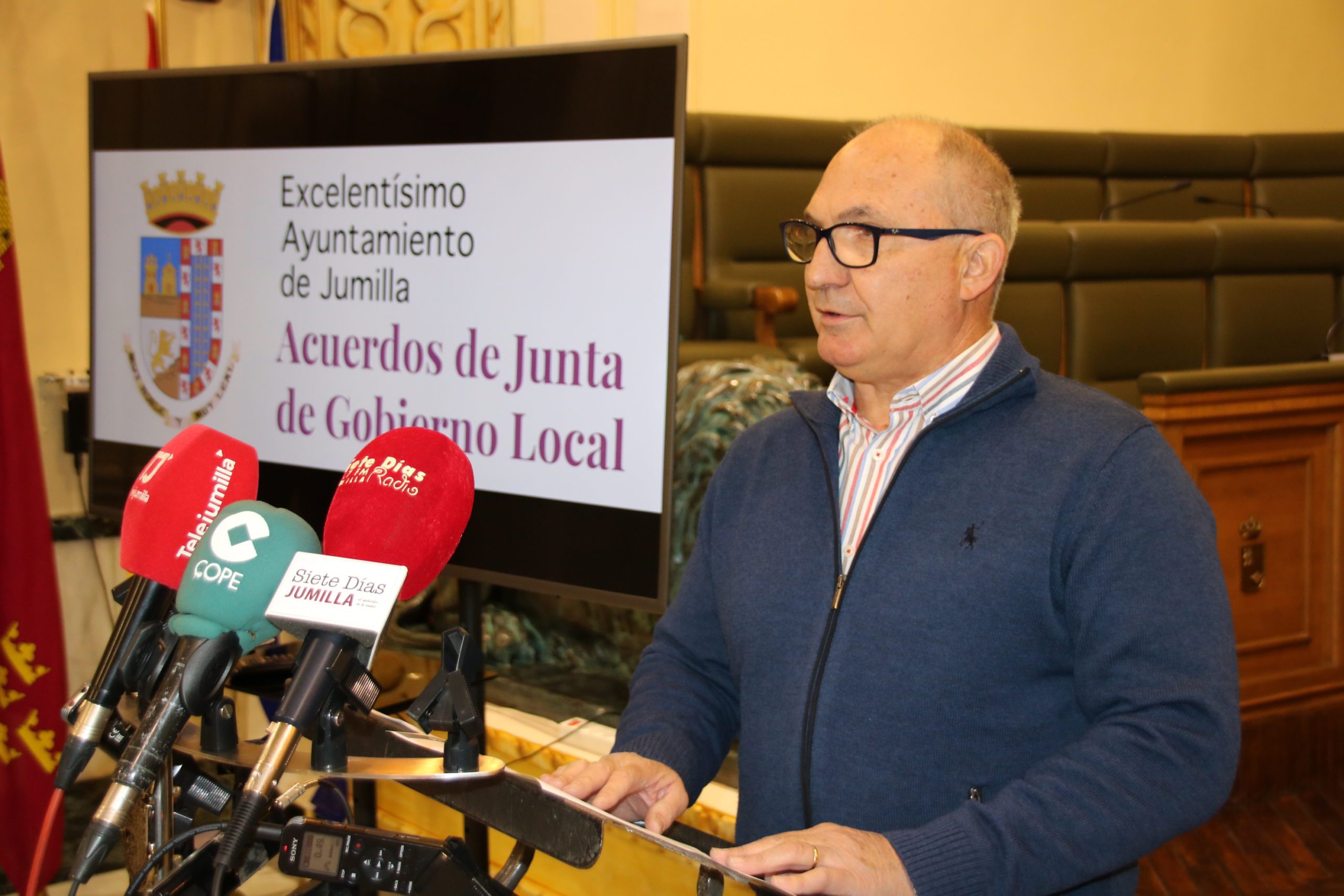 Juan Gil Mira: “En la asignación de plazas para la Residencia, la CARM está dando largas”