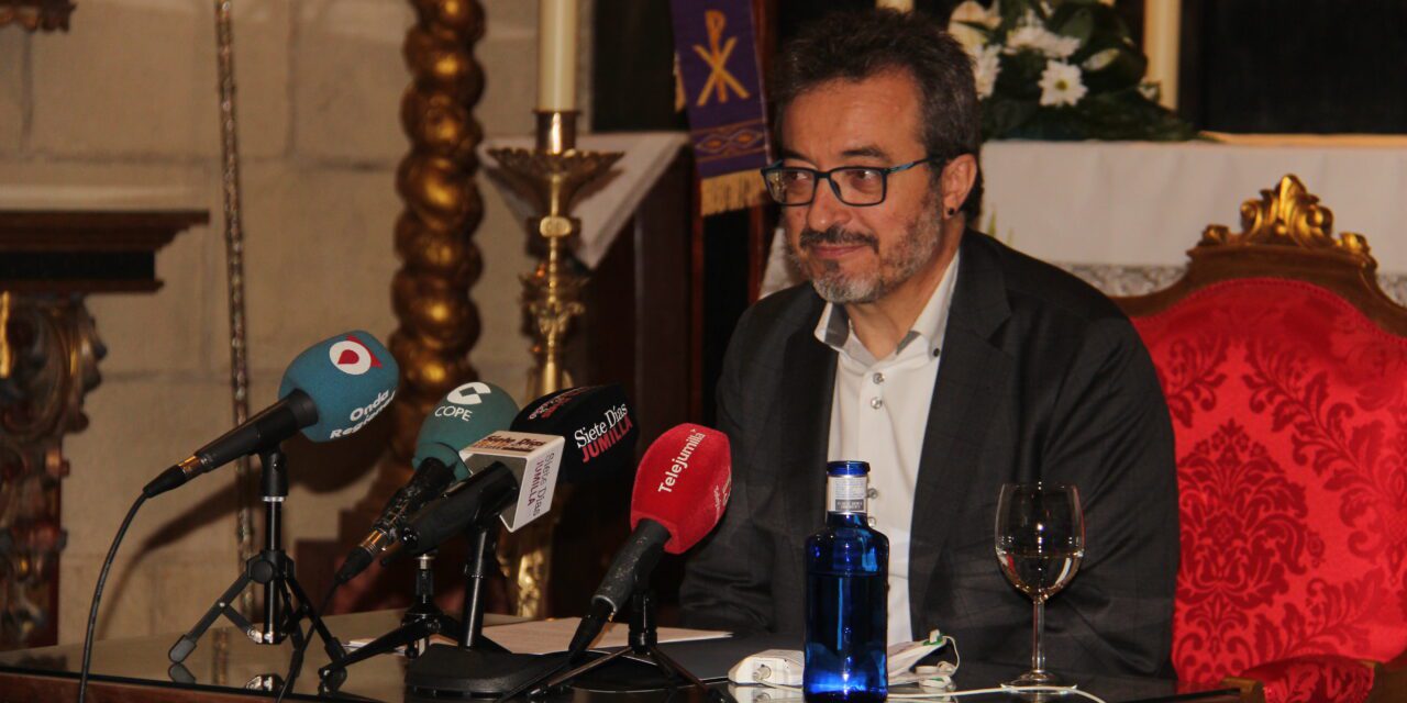 Roque Baños: “La Semana Santa debiera ser un momento de reflexión para ver en qué nos hemos equivocado”
