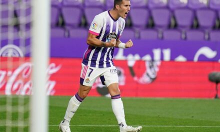 Sergi Guardiola continuará como delantero del Real Valladolid en la temporada 22/23