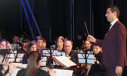 Magistral concierto de Óscar Navarro por el 20 aniversario del Conservatorio