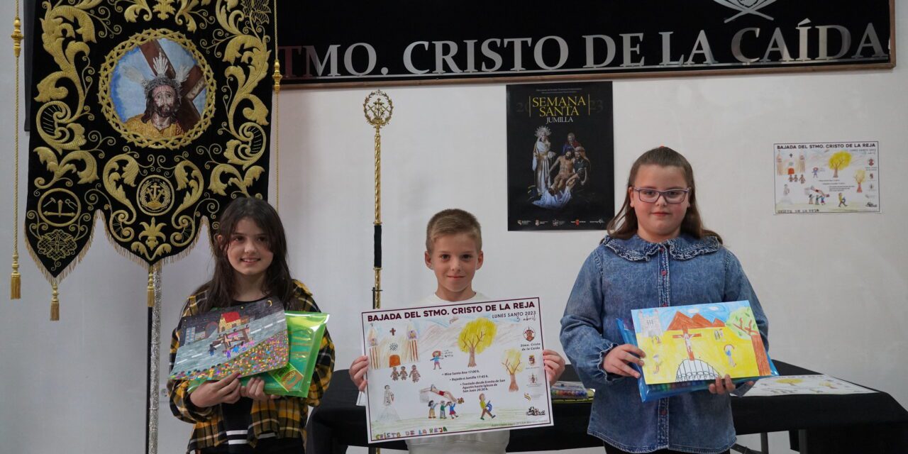 Pablo López, Erika Molina y Nuria Morcillo ganan los premios de dibujo sobre el Cristo de la Reja
