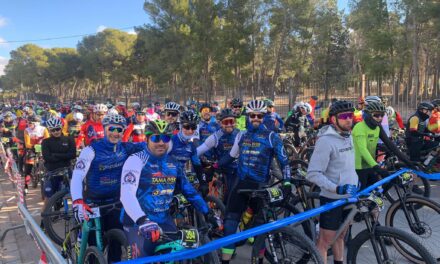 Ciclistas del Jumilla BTT y del Íberos Bike Club “corrieron contra el viento” en Tobarra