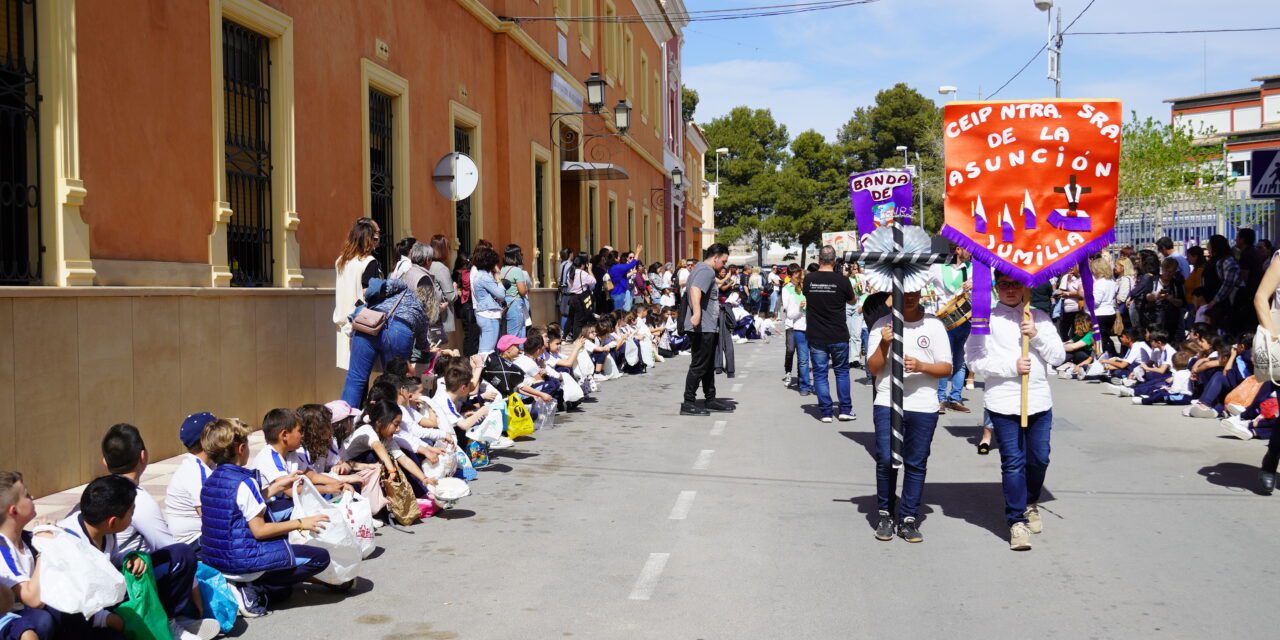 El colegio de la Asunción puso en marcha su ‘pequeña’ Semana Santa