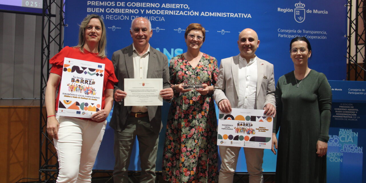 El proyecto «Tejiendo Nuestro Barrio» ha sido galardonado con uno de los premios de Gobierno Abierto de la Región de Murcia