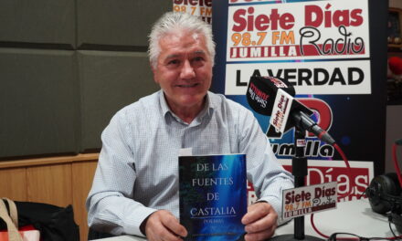 Alfonso Ortega publica su primer libro de poemas ‘De las fuentes de Castalia’