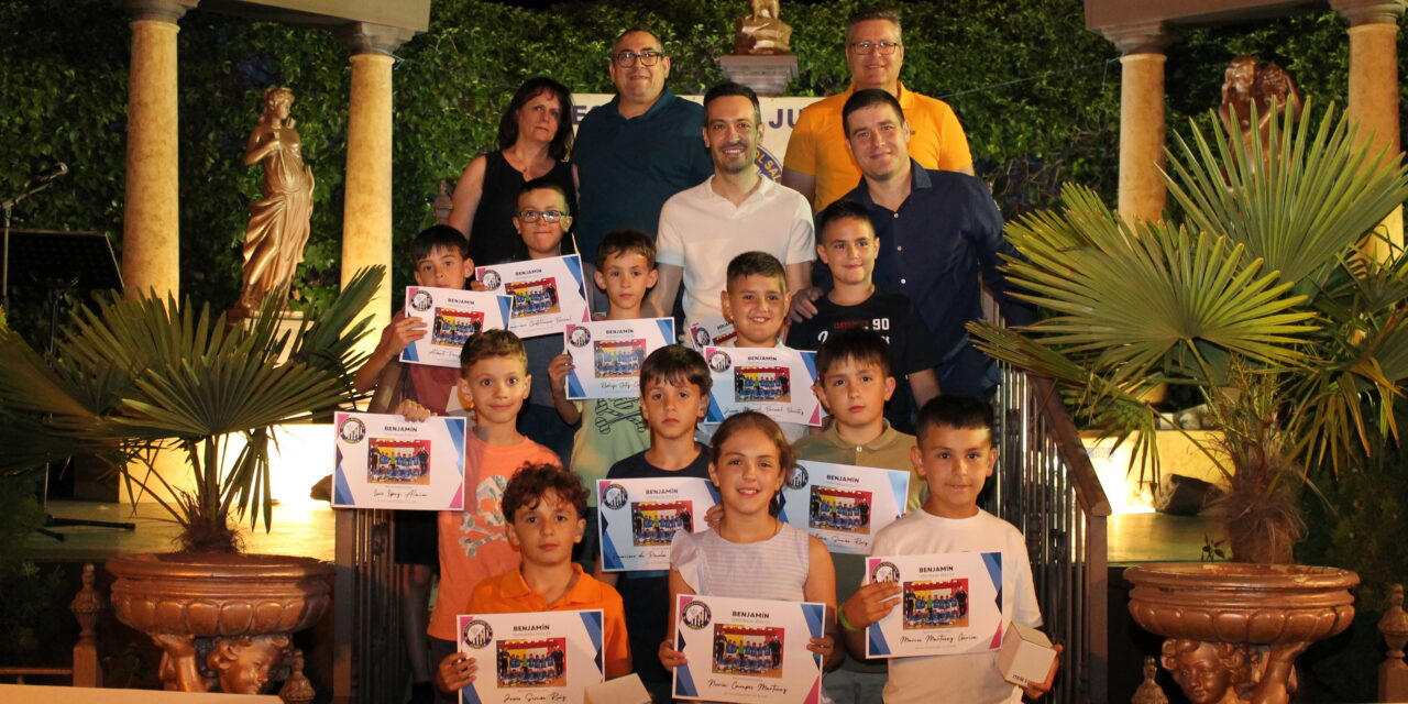 La Escuela de Fútbol Sala celebra una convivencia de fin de temporada 2022/23