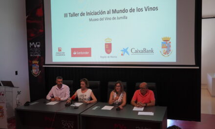 Arranca el Taller de Iniciación al Mundo del Vino de la Universidad de Murcia con una treintena de participantes