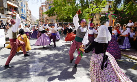 Las Danzas de España vienen a complementar a los Sones