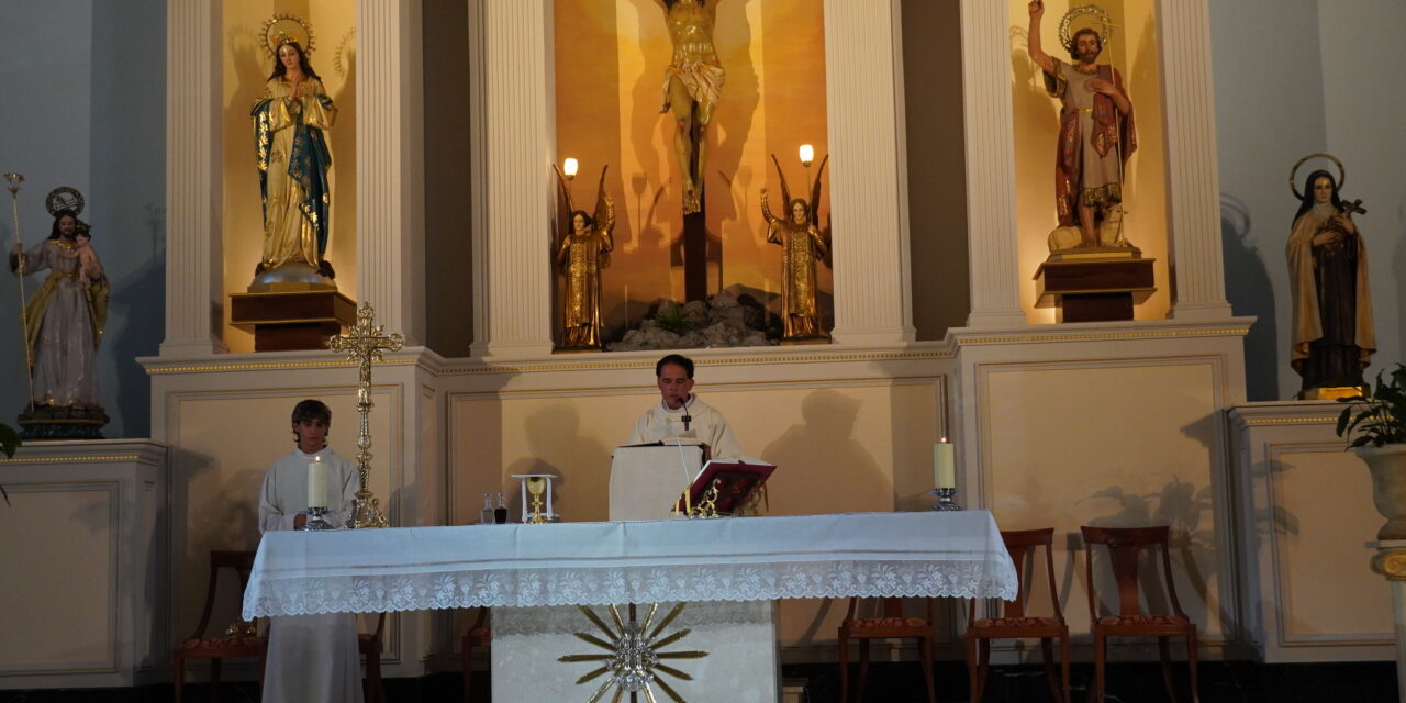 José Andrés Alcolea oficia su última misa en San Juan