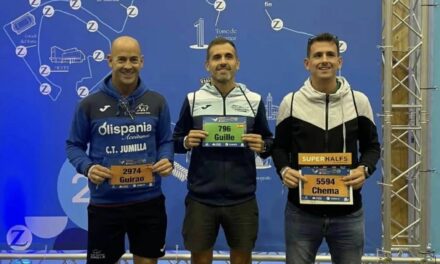 Fran Guirao, Guillermo Bernal y Chema Bernal, en la Media Maratón Valencia