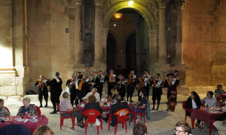 La cena solidaria de Santiago se consolida como fiesta benéfica para restaurar el órgano