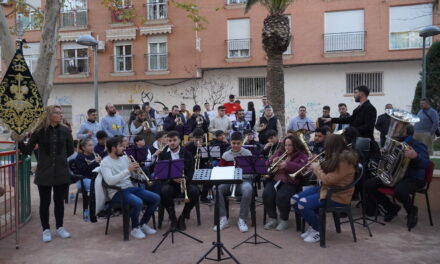 La Navidad se enciende en San Antón con la Banda de CC. y TT.  Las Lamentaciones