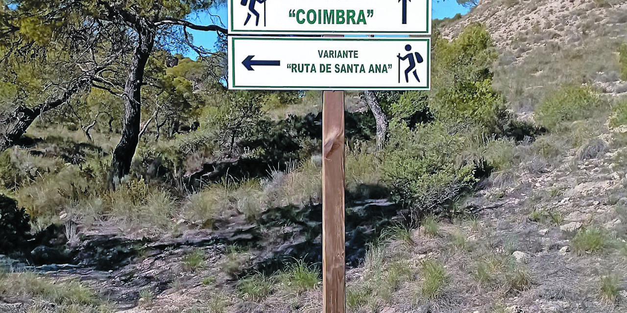 Finaliza la señalización de la ruta senderista desde la Fuente de la Buitrera hasta el Roalico
