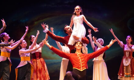 “El Cascanueces” de Vicente Ochoa brilla en el Vico, junto al nuevo Ballet de Jumilla