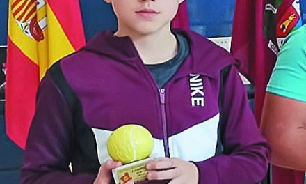 El joven jumillano Luis Curto Ortega gana el Campeonato Regional Iniciatenis, en Sub-12