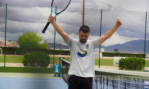 Salva González gana en individual amateur en el Open de Tenis Ciudad de Jumilla