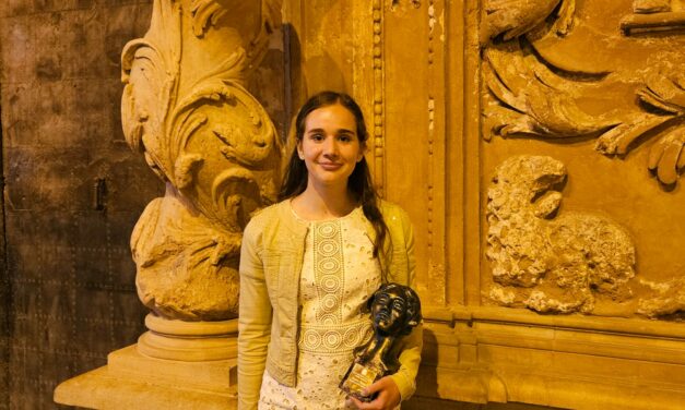 Elena López Santos gana el XLIX Certamen Literario María Agustina, celebrado en Lorca