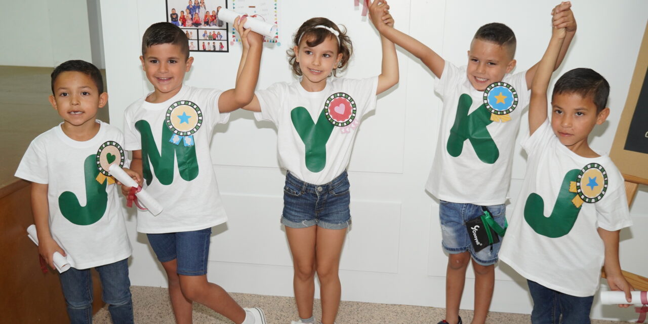 Los alumnos de 5 años del Cruz de Piedra pasan ‘a la puerta azul’