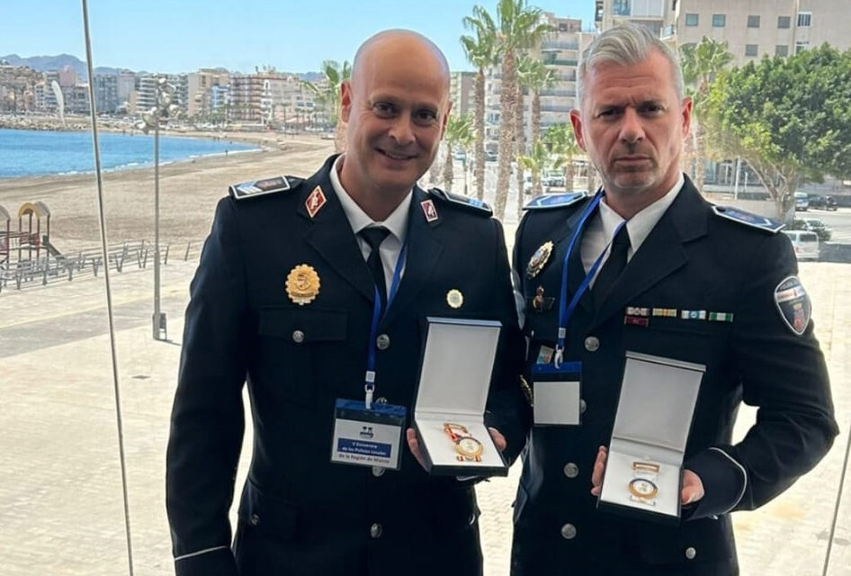 Tres Policías Locales reciben la Medalla al Mérito por sus actuaciones profesionales