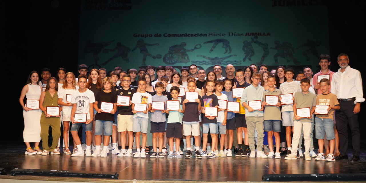 Los deportistas se van de vacaciones con sus premios “a los mejores” bajo el brazo