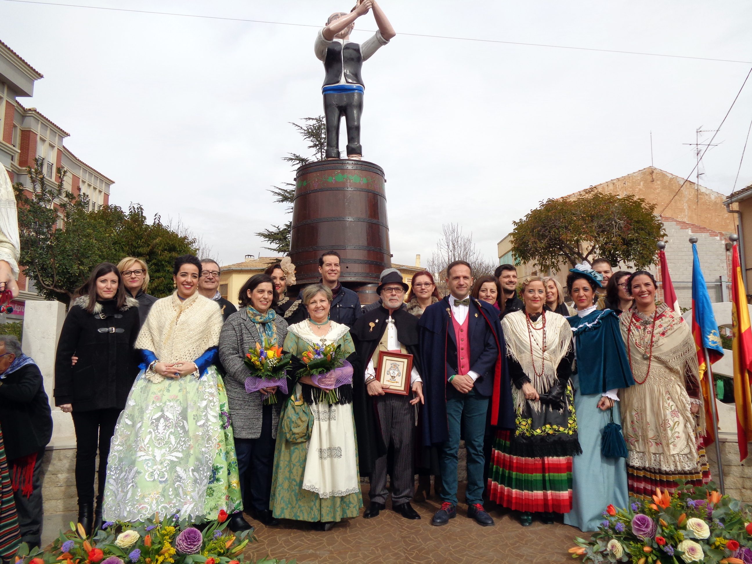 La alcaldesa y la Federación de Peñas representaron a Jumilla en el día del Villazgo