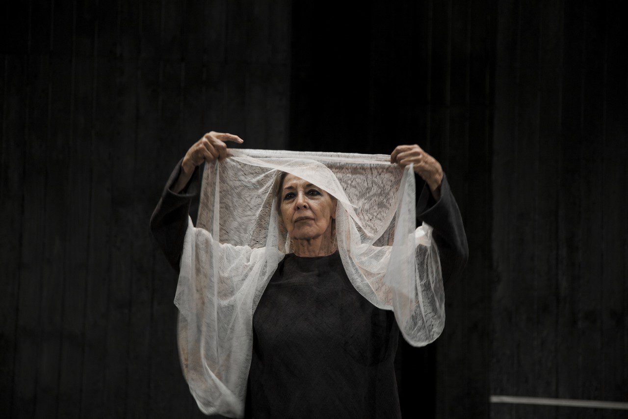 El Teatro Vico se rinde ante una espectacular interpretación de Concha Velasco en “Reina Juana” (Audio)