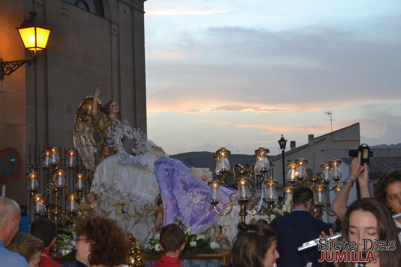 Jumilla arropa a La Virgen de La Asunción en el día de su festividad