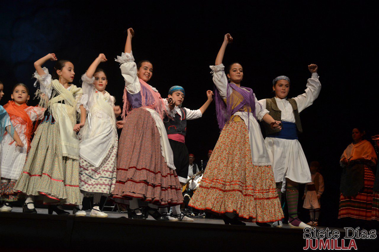 Coros y Danzas repite éxito con la XIII Muestra Infantil de Folklore