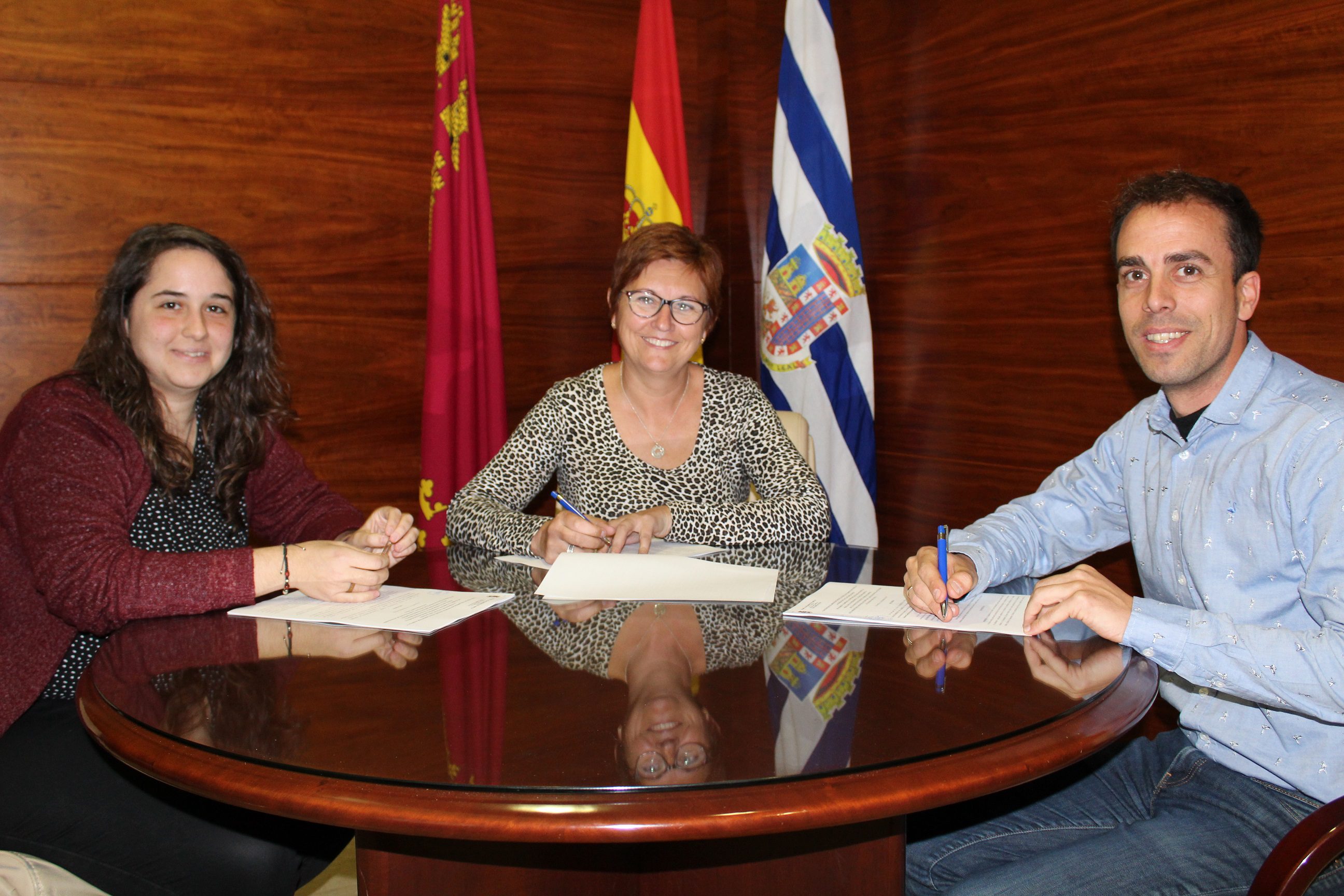 La FAMPA recibirá 15.000 euros gracias al convenio firmado con el Ayuntamiento