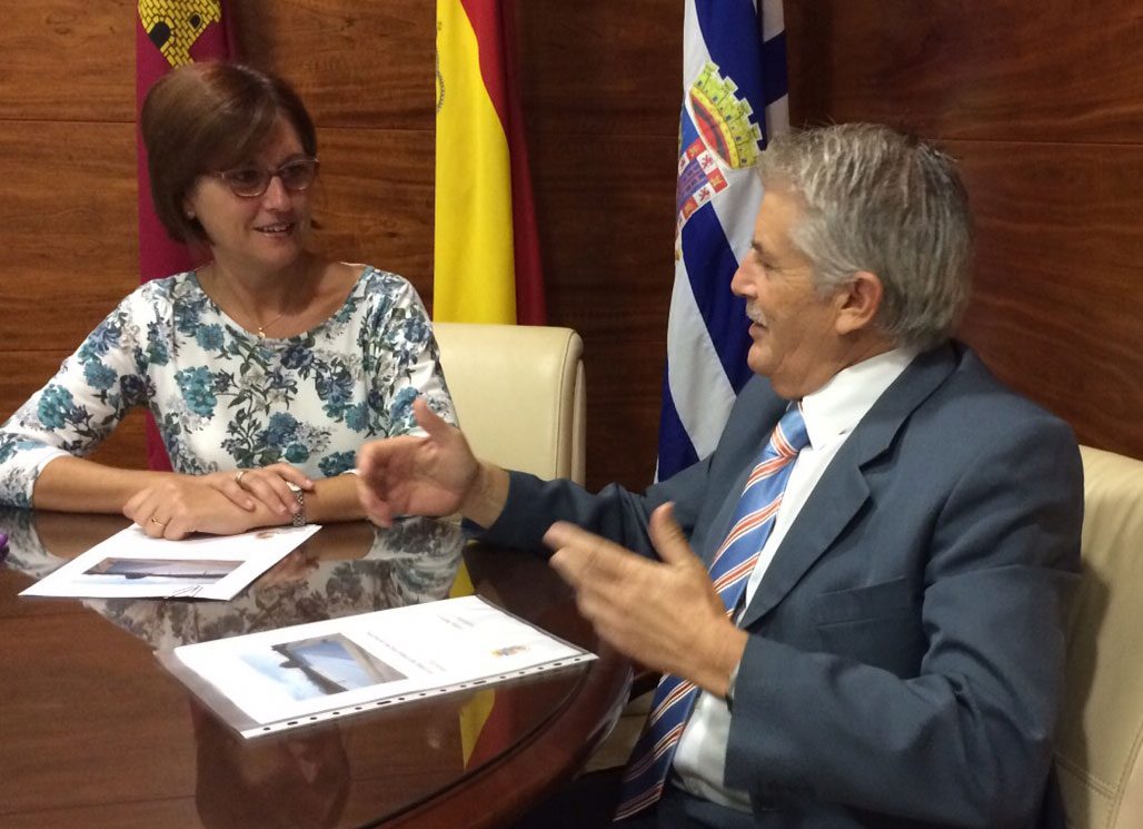 Juana Guardiola se reunió con el Director General de Deportes