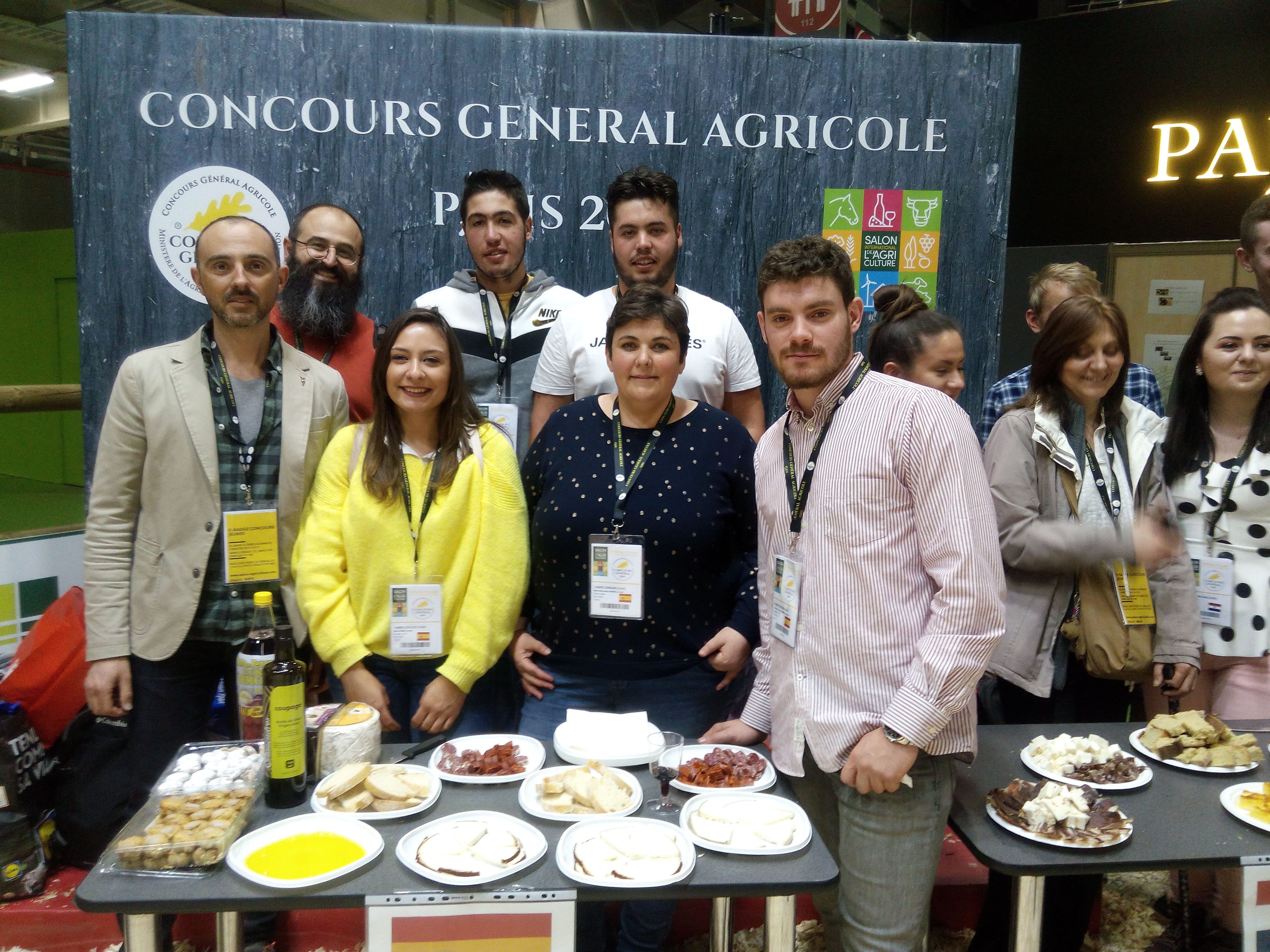 Alumnos del Cifea participan en un concurso internacional en París sobre los jóvenes y el vino