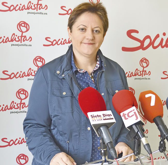 Yolanda Fernández: “Los concejales del PSOE están haciendo de bomberos”
