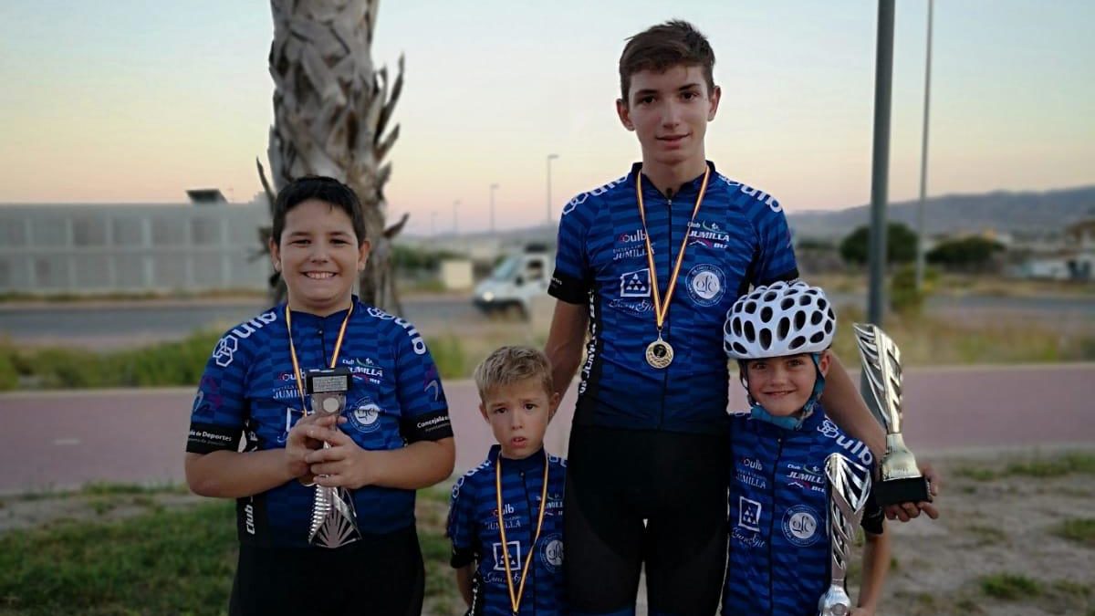 La Escuela de Ciclismo Jumilla vuelve a subir a los podios en Totana