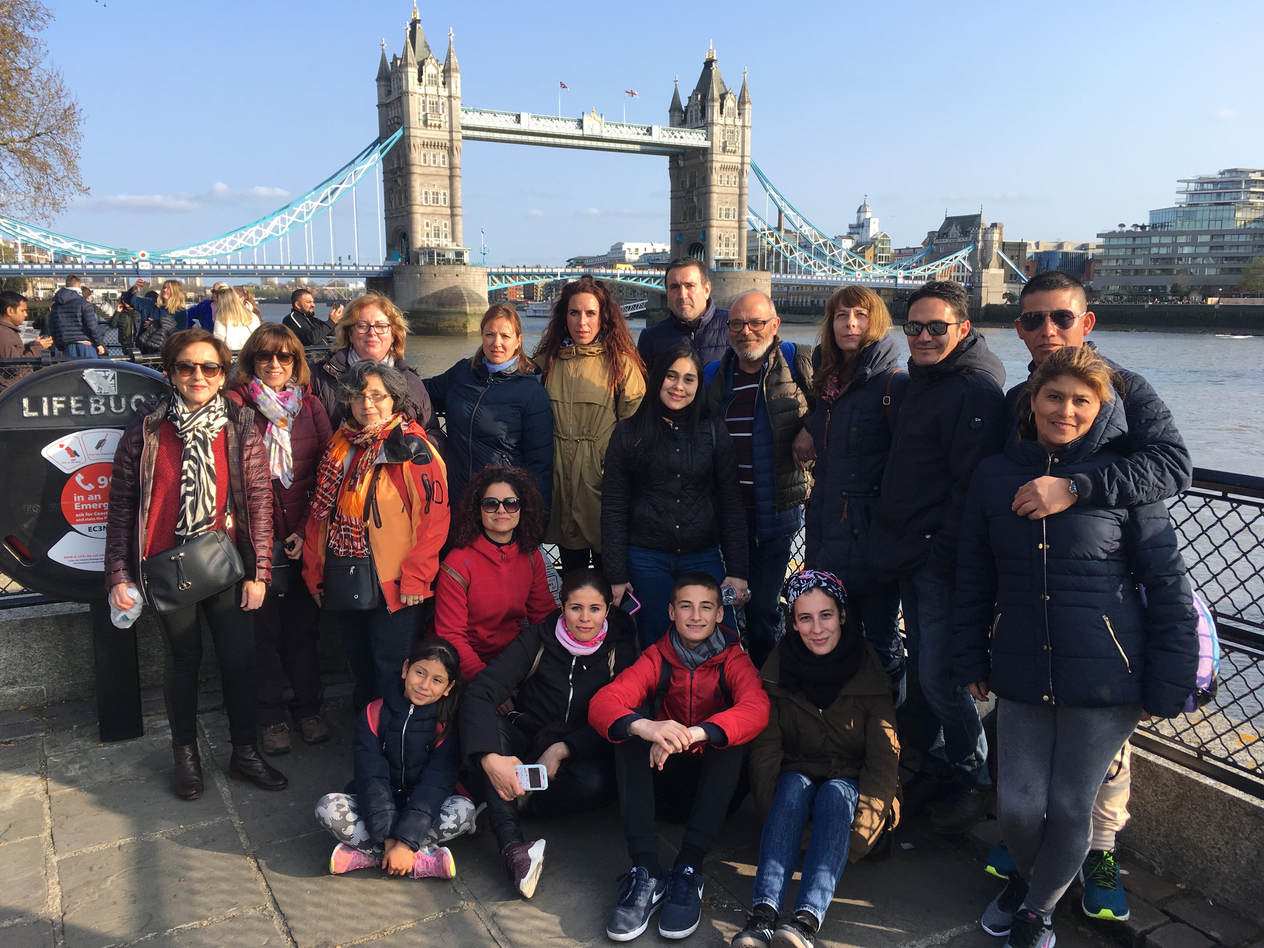 Alumnos de la Escuela de Adultos viajan a Londres en su fin de curso
