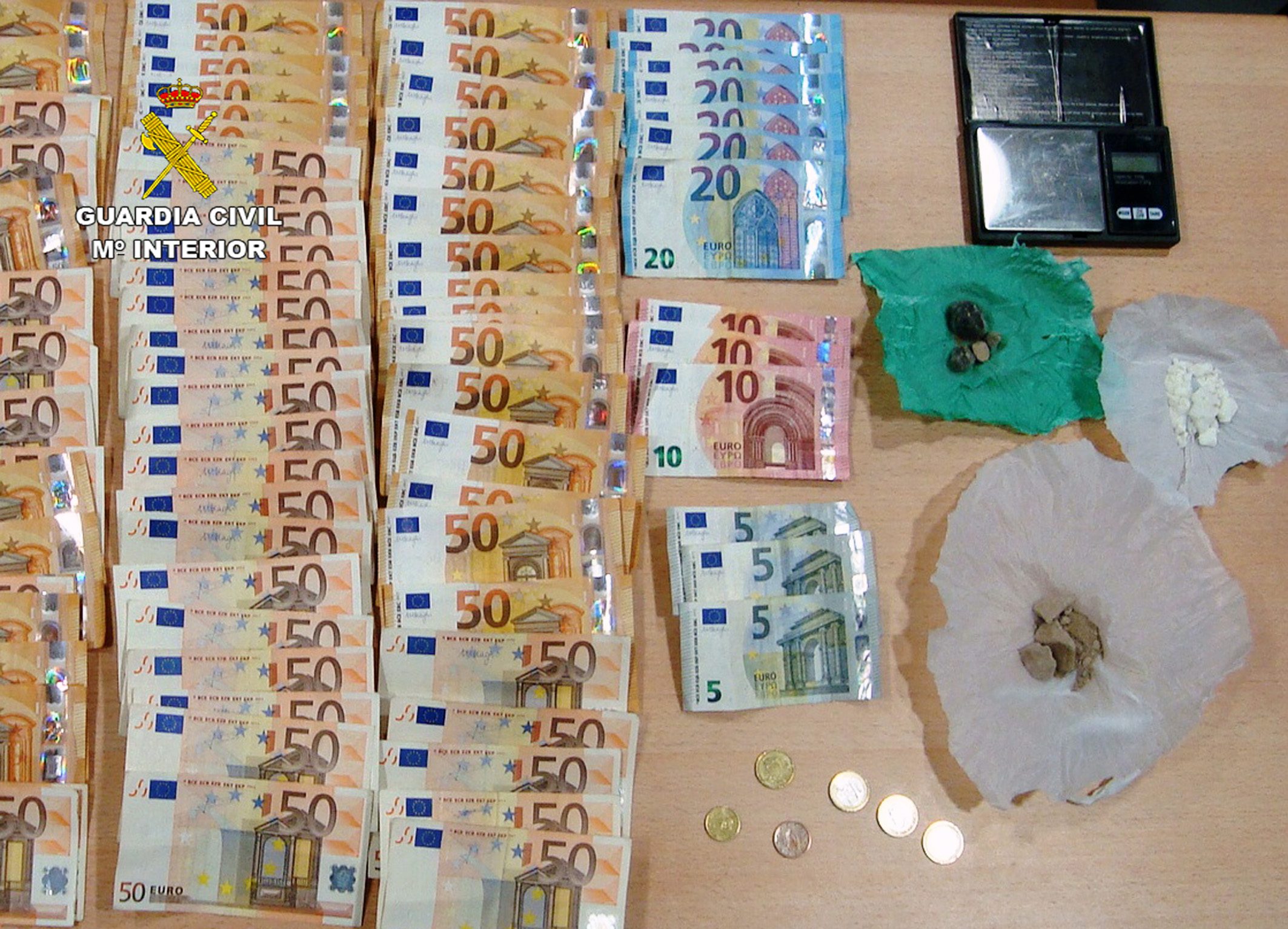 Guardia Civil incauta 250 dosis de cocaina y heroína en Jumilla
