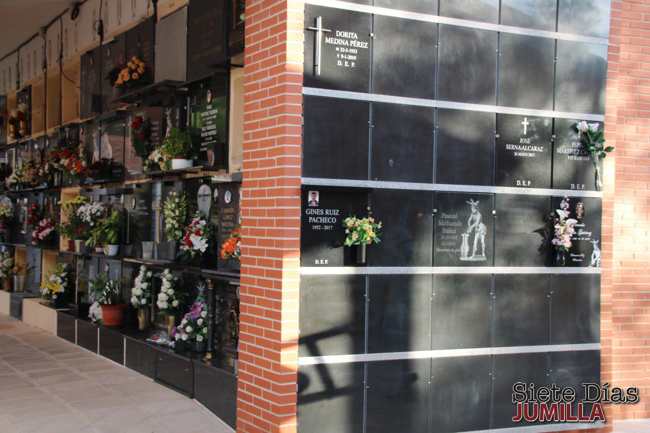 La Junta de Gobierno inicia el expediente para la construcción de nuevos columbarios en el Cementerio Municipal