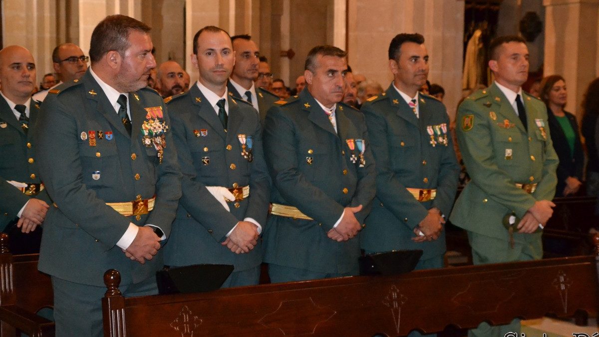 La Guardia Civil celebra su patrona la Virgen del Pilar y el 175 aniversario de la fundación del cuerpo