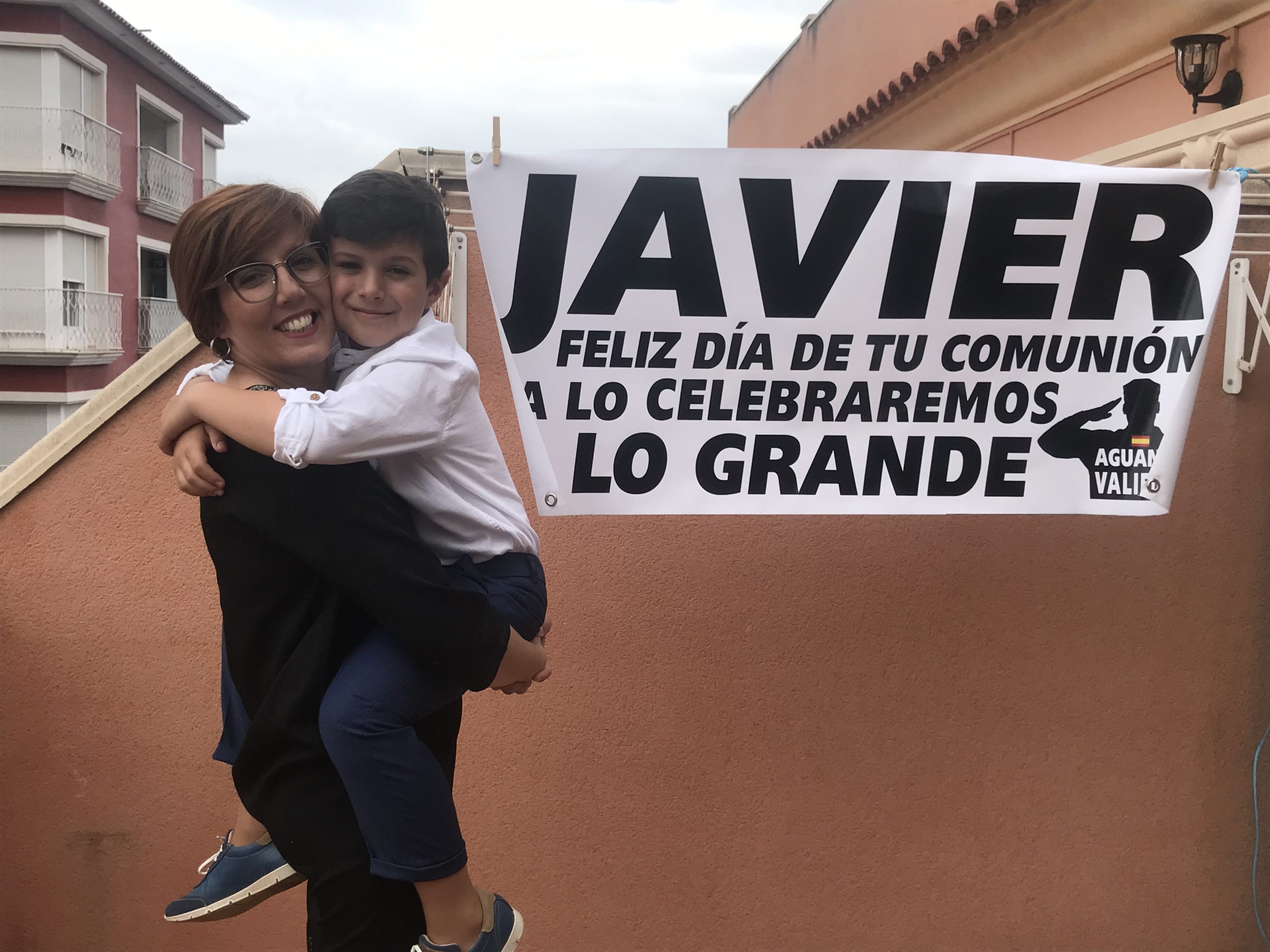 El pequeño Javier López sí ‘celebró’ su Primera Comunión